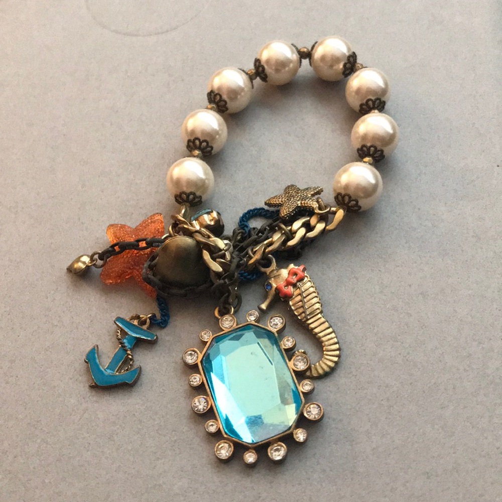 Betsy Johnson Beach Themed Stretch Bracelet